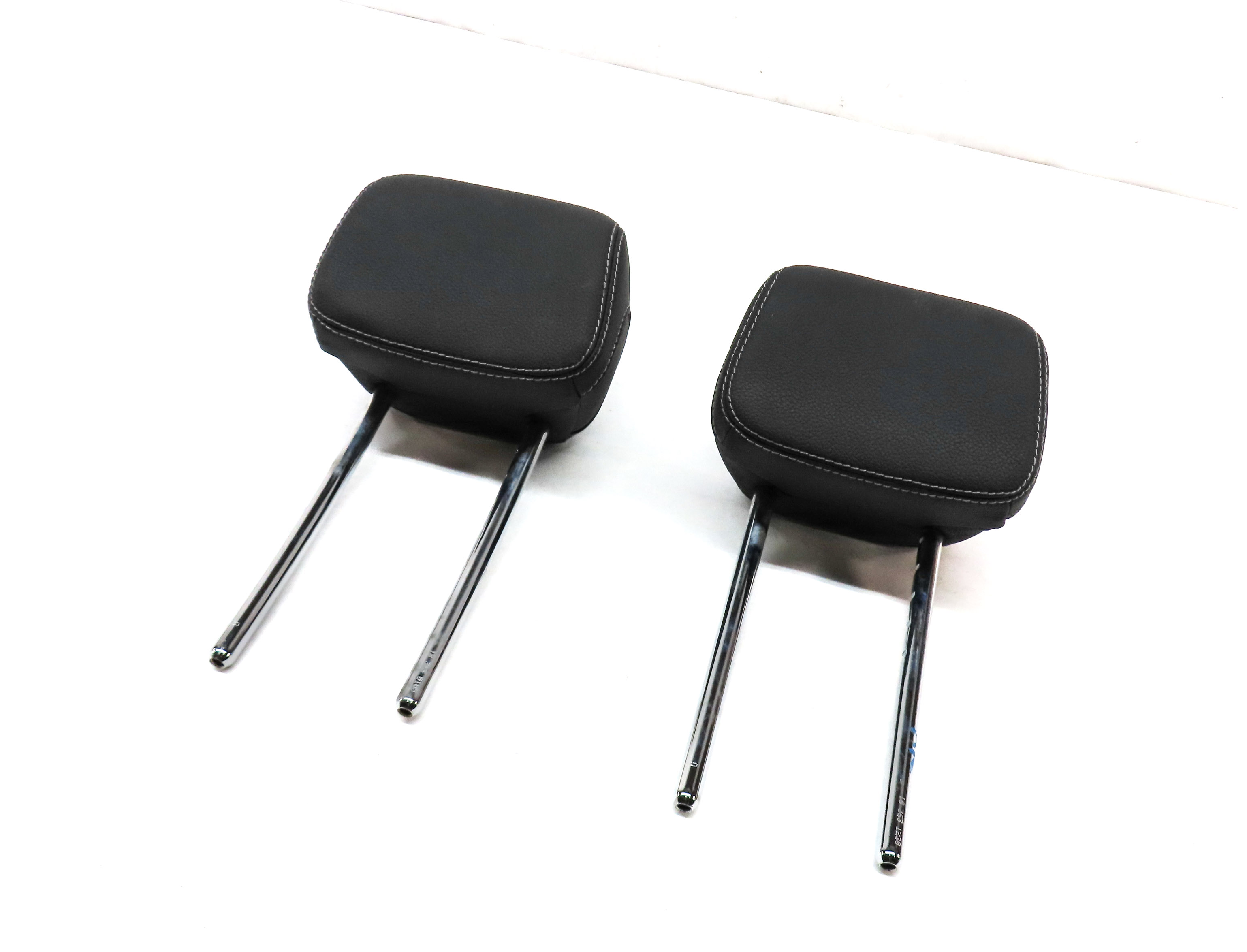 2019 MERCEDES GLC300 (X253) REAR LEFT & RIGHT SEAT HEADREST SET/2 (Black) — exact item pictured